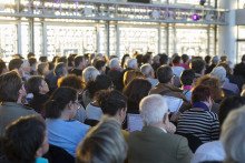 Salle du Haut Conseil avec public