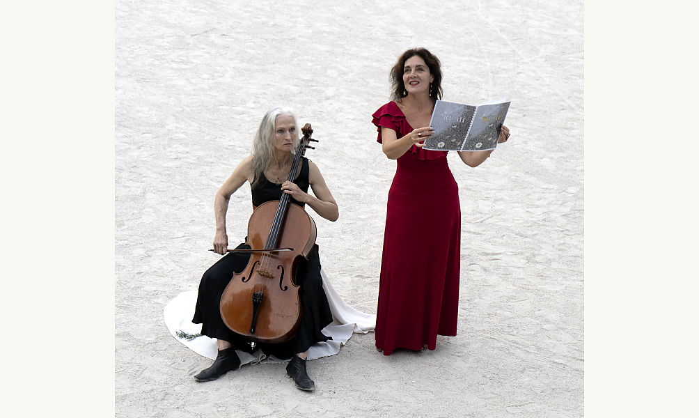 Sarah Jalabert et Birgit Yew von Keller interprètent Rûmî. © Olga Caldas